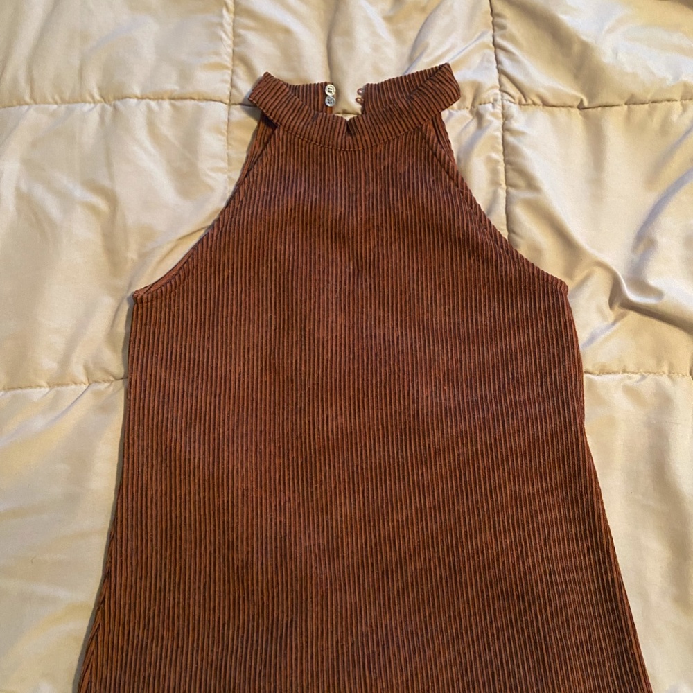 Halter top